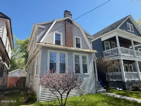 31 Woodlawn Ave, Albany, NY 12208
