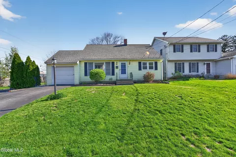 25 Woodbine Ave, Watervliet, NY 12189