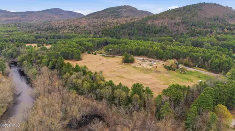 863 E Schroon River Rd, Diamond Point, NY 12824