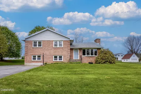 21 County Route 75, Mechanicville, NY 12118