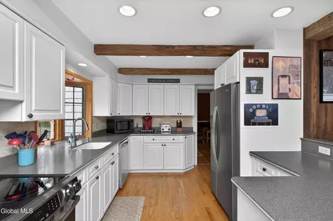 Kitchen - 41 Salem Rd, Delmar, NY 12054 photo 1 of 4