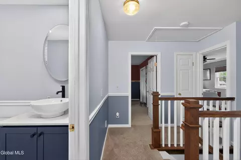 Entry Way - 41 Salem Rd, Delmar, NY 12054 photo 11 of 16
