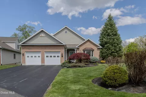 24 Brinker Way, Loudonville, NY 12211