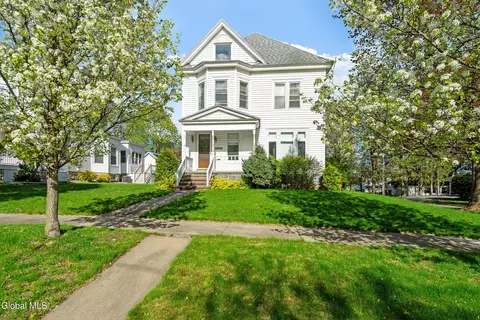 510 S William St, Johnstown, NY 12095