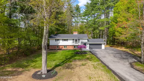 2 Carefree Ln, Gansevoort, NY 12831