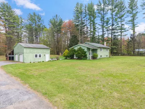 103 Dimmick Rd, Gansevoort, NY 12831
