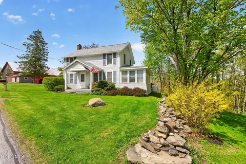 220 County Route 401, Greenville, NY 12083
