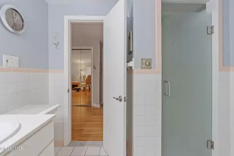 Bath - 1226 Hempstead Rd, Schenectady, NY 12309 photo 6 of 6