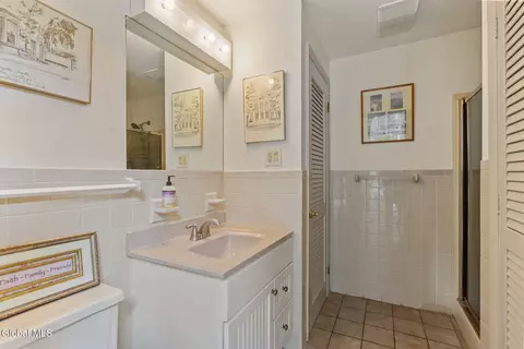 Bath - 1226 Hempstead Rd, Schenectady, NY 12309 photo 1 of 6