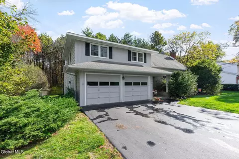 Exterior - 1226 Hempstead Rd, Schenectady, NY 12309 photo 2 of 17
