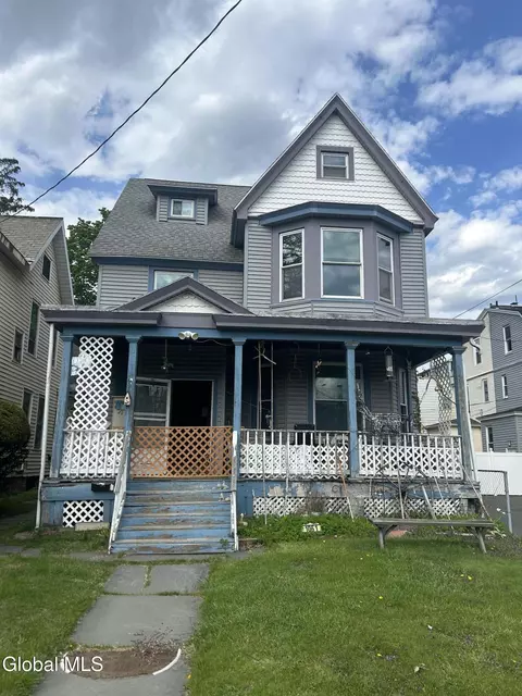 1061 Madison Ave, Albany, NY 12208