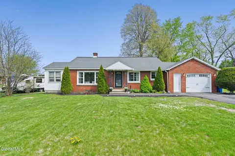 387 Columbia St, Cohoes, NY 12047