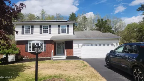 16 Woodridge St, Albany, NY 12203