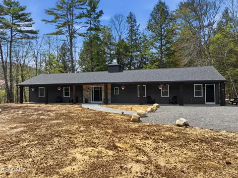 741 Howe Rd, Lake Luzerne, NY 12846