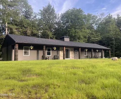 741 Howe Rd, Lake Luzerne, NY 12846