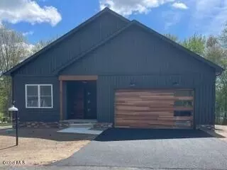 1 Newland Rd, Stillwater, NY 12170