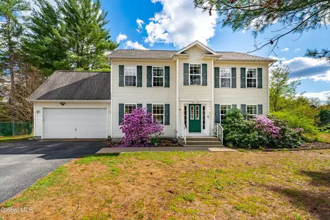 21 Locust Ridge Dr, Corinth, NY 12822