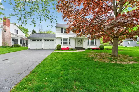 57 Burhans Pl, Delmar, NY 12054