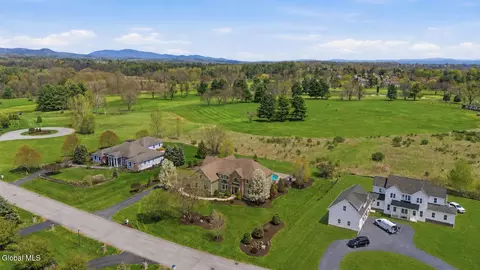 22 Grandview Dr, Queensbury, NY 12804