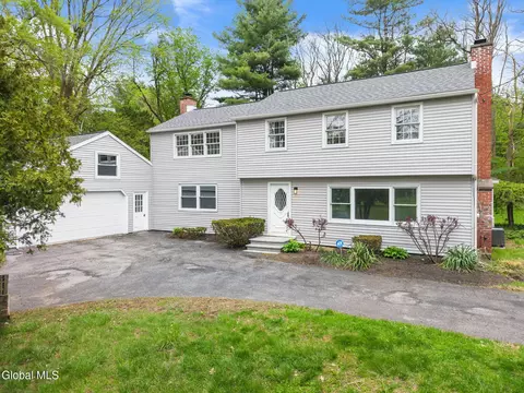 7 Erics Ln # PVT, Rexford, NY 12148