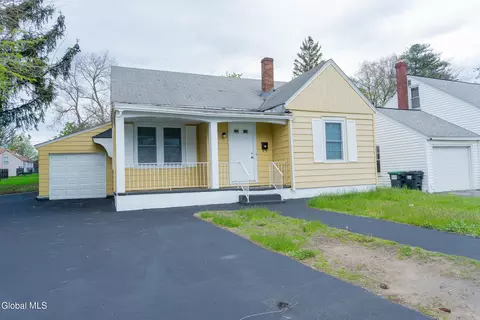 1311 Curry Rd, Rotterdam, NY 12306