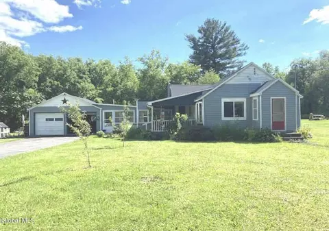 121 Church St, Howes Cave, NY 12092