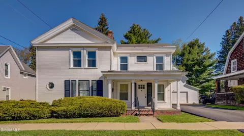 37 E 8th Ave, Gloversville, NY 12078