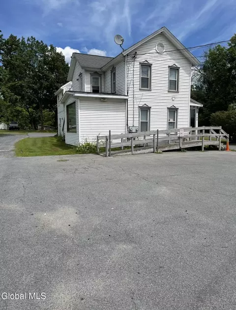 102 River St, Hudson Falls, NY 12839