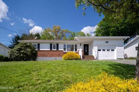 22 Verdi Blvd, Latham, NY 12110