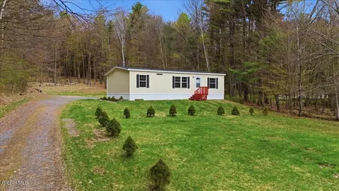 33 Barney Rd, Greenfield, NY 12833