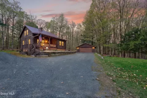 375 Momrow Rd, Sand Lake, NY 12153