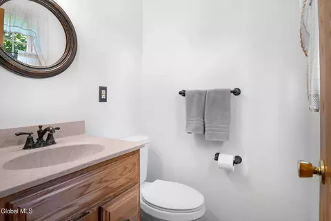 Bath - 243 Shereen Ct, Schenectady, NY 12304 photo 1 of 4
