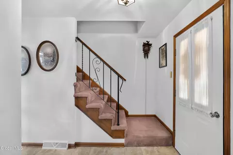 Entry Way - 243 Shereen Ct, Schenectady, NY 12304 photo 2 of 5