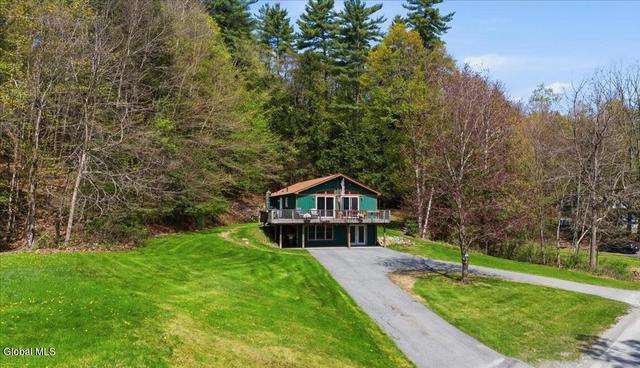 497 Hadlock Pond Rd, Fort Ann, NY 12827