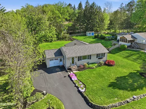 15 Homestead Dr, Latham, NY 12110