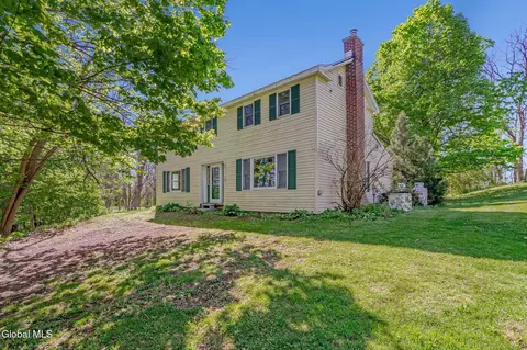 533 New Baltimore Rd, West Coxsackie, NY 12192