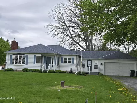 21209 State Route 22, Hoosick Falls, NY 12090
