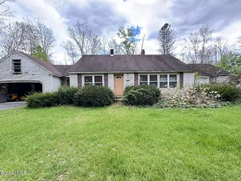 140 Clark Rd, Moreau, NY 12803