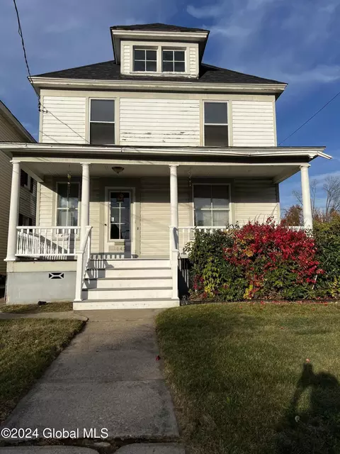 1643 Rugby Rd, Schenectady, NY 12309