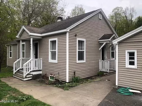405 Bozenkill Rd, Altamont, NY 12009