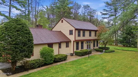 18 Revere Rd, Queensbury, NY 12804