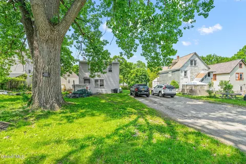 Exterior - 815 Davis Ter, Schenectady, NY 12303 photo 13 of 13