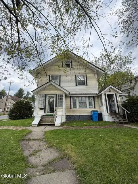 244 W Fulton St, Gloversville, NY 12078
