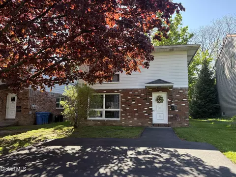 431-433 W Lawrence St, Albany, NY 12208