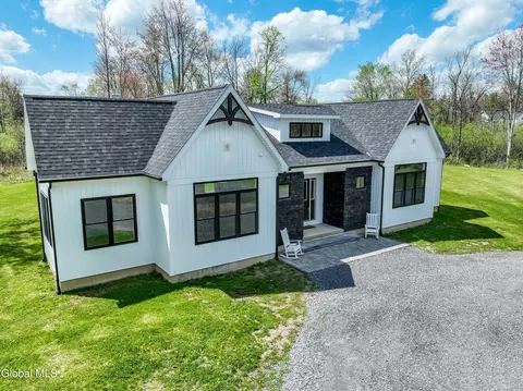 45 Onderdonk Rd, Glenville, NY 12302
