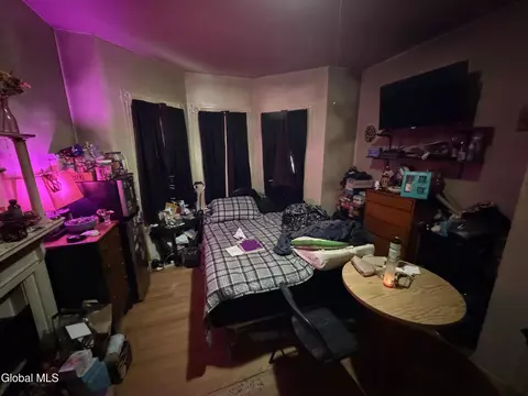 Bedroom - 27 Catherine St, Schenectady, NY 12307 photo 1 of 3