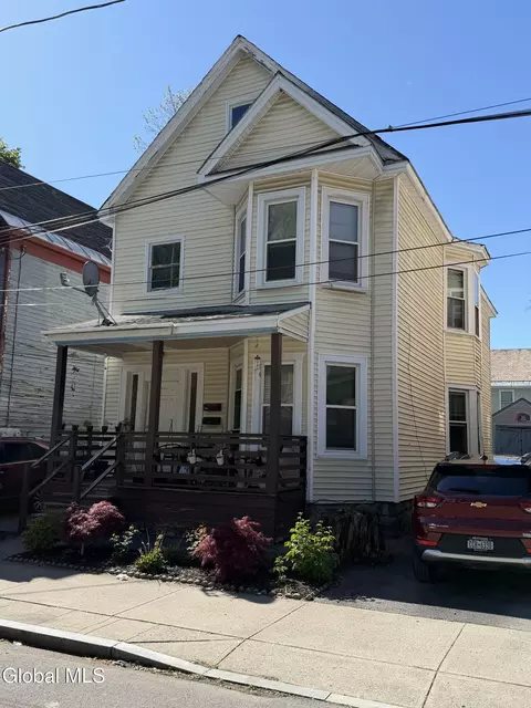 27 Catherine St, Schenectady, NY 12307
