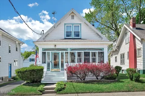 702 1st St, Watervliet, NY 12189