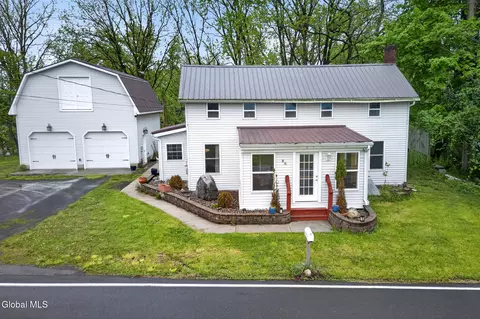 86 Washington Ave, Coxsackie, NY 12051