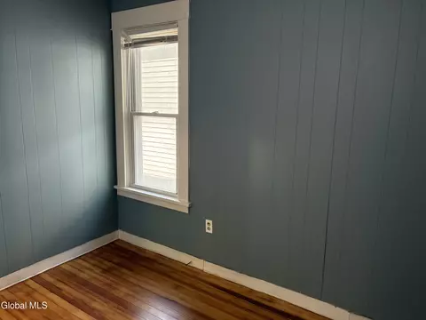 Bedroom - 123 Lomasney Ave, Schenectady, NY 12308 photo 5 of 5